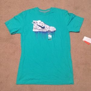 Nike Mens Shirt Large